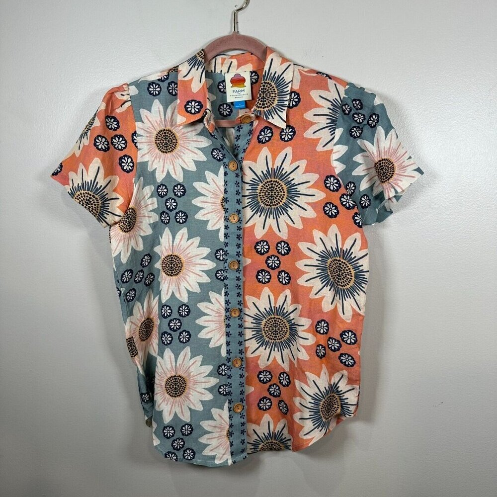 FARM Rio Coral & Sage Sunflower Print Short-Sleeve Button-Down - Picture 2 of 10